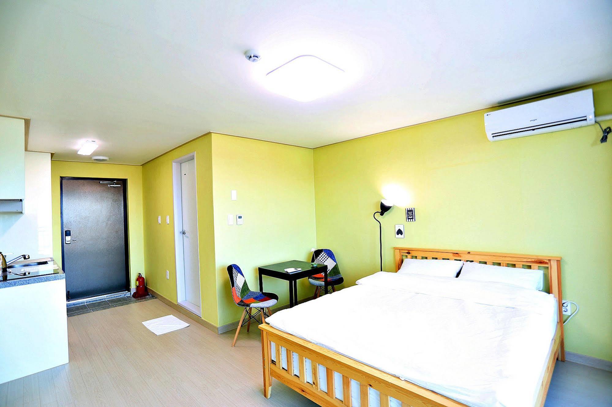 Jeju Inhouse Pension 서귀포 외부 사진