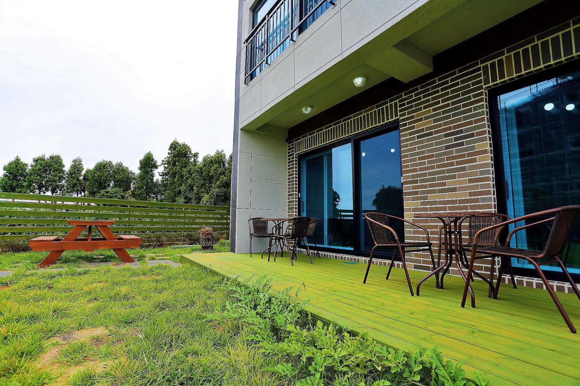 Jeju Inhouse Pension 서귀포 외부 사진